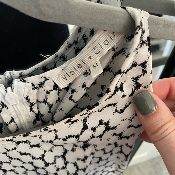 Tank - Picture 2 of 2